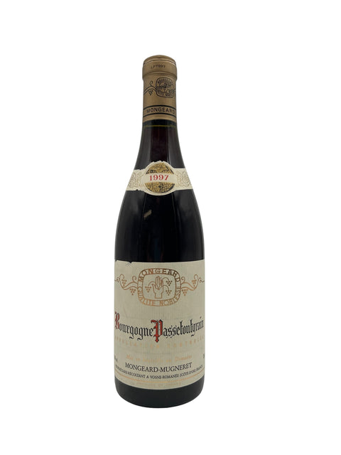Flasche Bourgogne Passetoutgrain Mongeard-Mugneret 1997 Rotwein
