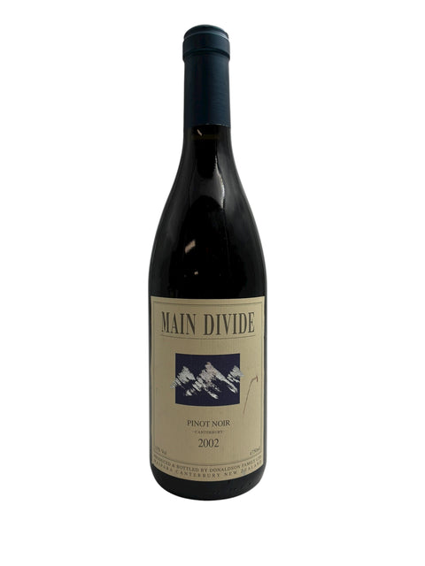 Flasche Main Divide Pinot Noir 2002 Rotwein aus Canterbury