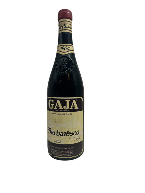 Flasche Rotwein Barbaresco Gaja 1964