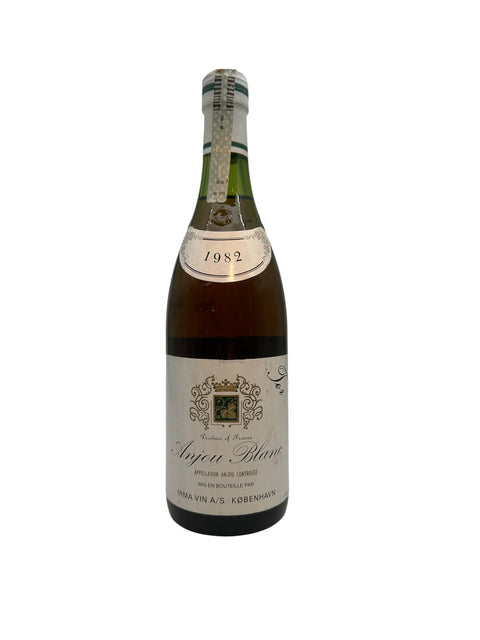 Flasche Anjou Blanc aus dem Jahr 1982, abgefüllt von Irma Vin A/S