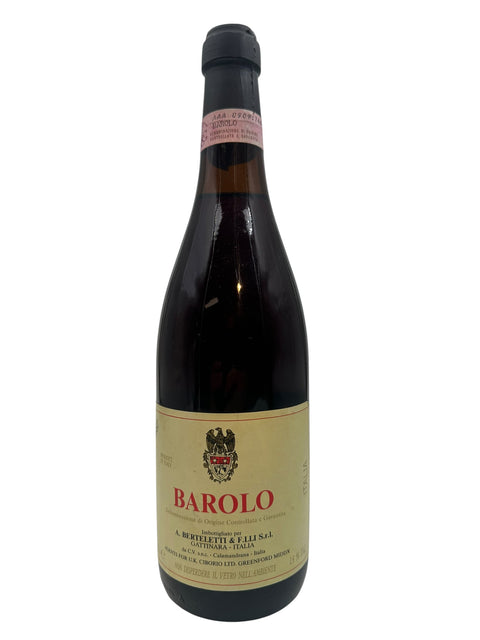 Barolo-Flasche mit Etikett von 1975 vom Hersteller A. Brteletti & F.lli