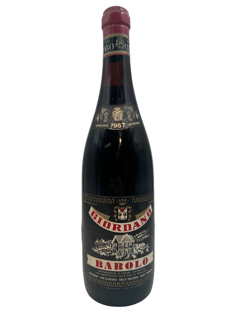 Flasche Barolo Giordano 1967 mit Etikettendetails