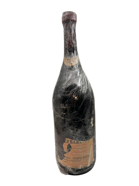 Flasche Rotwein Barbaresco Rosso Sebastian 1971 in Plastik verpackt